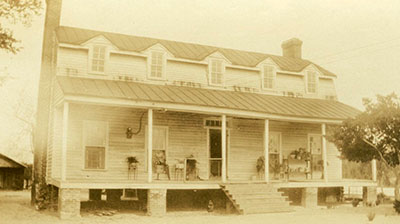 Photograph of Blount Hall, circa 1945. Image from East Carolina University Digital Collections.