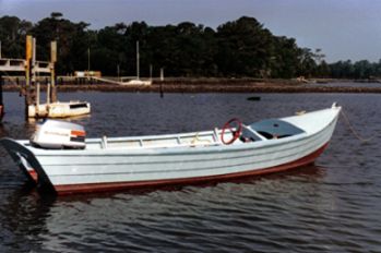 Simmons Sea Skiff, ca. 1950s. Image courtesy of Simmons Sea-Skiff. 